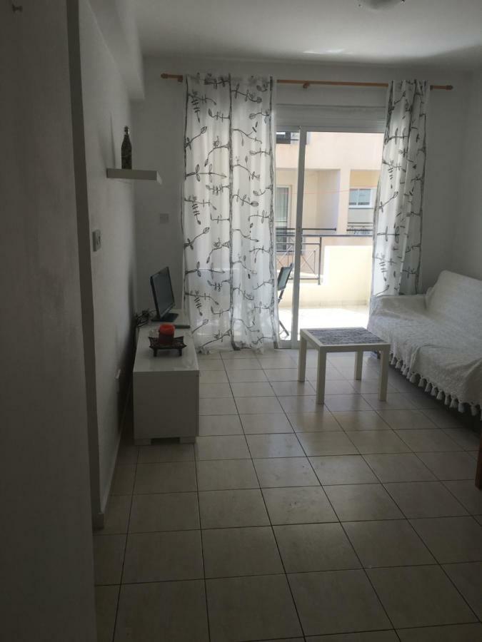 By The Sea Apartment Paphos Luaran gambar