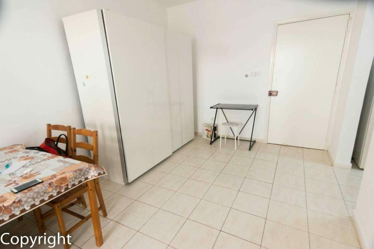 By The Sea Apartment Paphos Luaran gambar